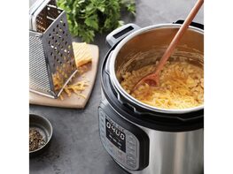 Instant Pot® Duo™ 6-quart Multi-Use Pressure Cooker V5 (Open Box)
